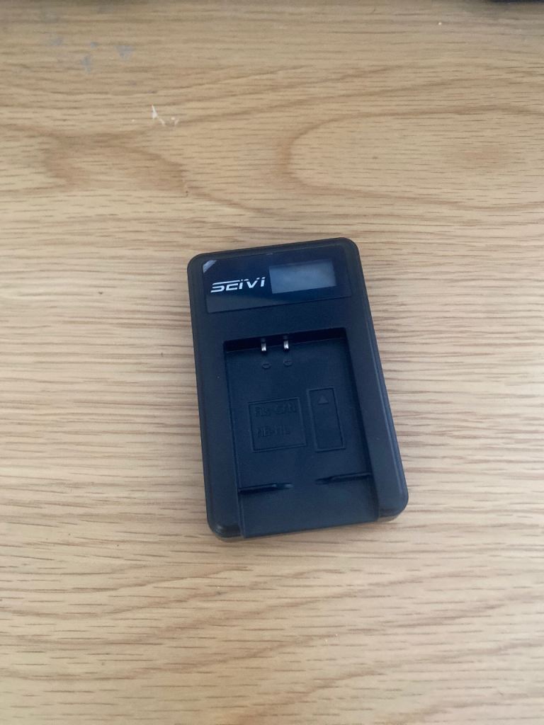 SEIVI Universal Battery Charger with LCD Display