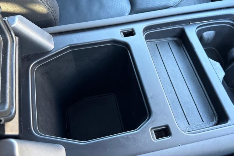 2024 Land Rover Defender 110 3.0 D300 X-Dynamic SE 5dr SUV DIESEL Automatic