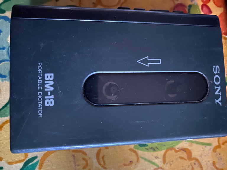 Sony portable dictator BM-18. Spares or repair