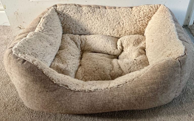 Small dog bed