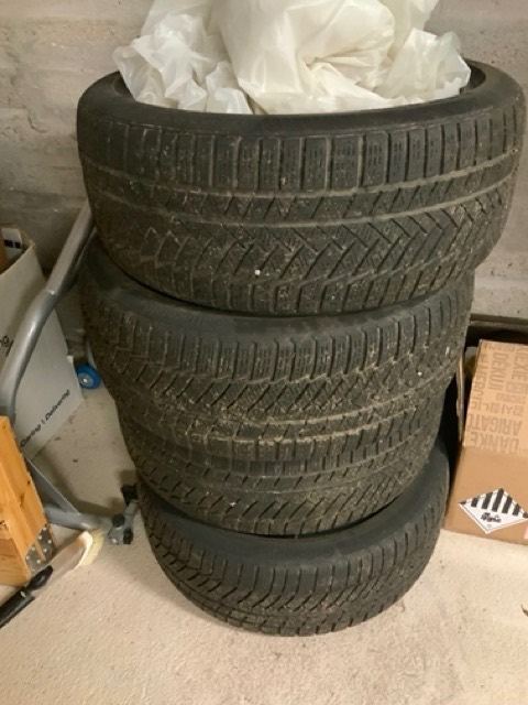 4 x Winter Tyres - Continental WinterContact TS 850 P Tyres 225/40 R18
