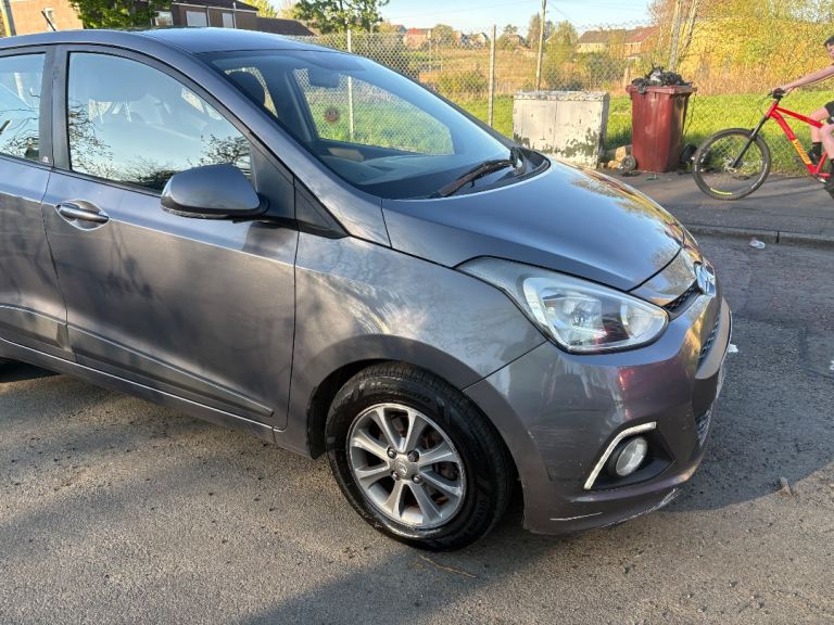 Hyundai i10 Premium 2015 , Decent Driver, Needs TLC  read below