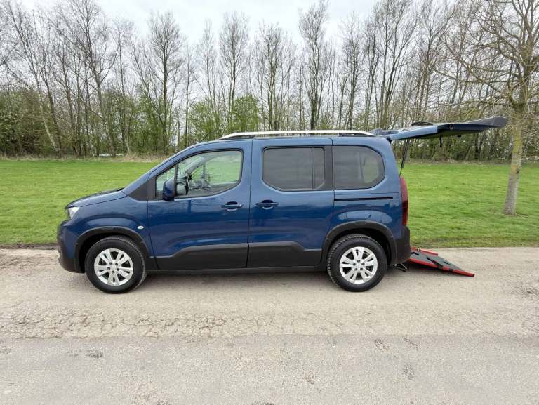 2021 Peugeot Rifter HORIZON 1.6 HDI *13,000 MILES* Wheelchair Accessible Disabled Vehicle WAV MPV...