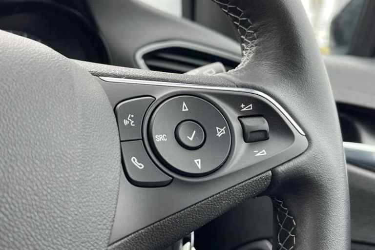 2022 Vauxhall Crossland 1.2 SE Edition SUV 5dr Petrol Manual Euro 6 (s/s) (83 ps) SUV Petrol Manual