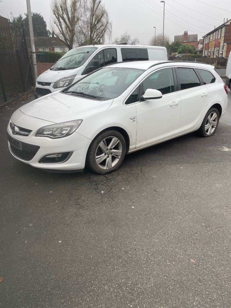 2016 ASTRA 1.6 CDTI ESTATE BREAKING FOR SPARES