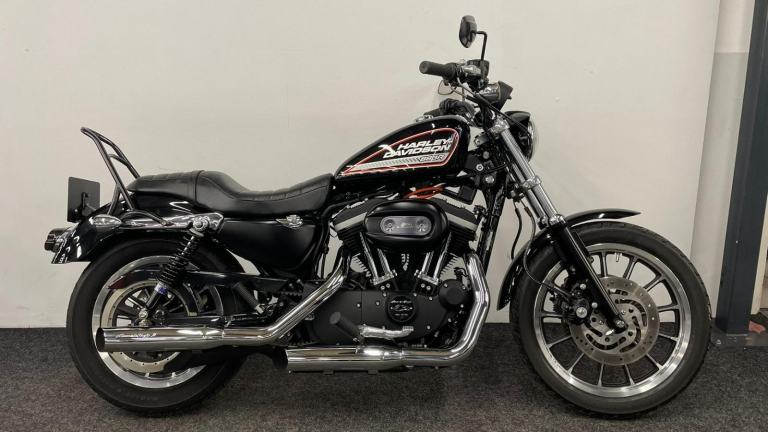 HARLEY DAVIDSON XL883 R ** 12 MONTH MOT - HAGON REAR SHOCK - MID CONTROLS ** 