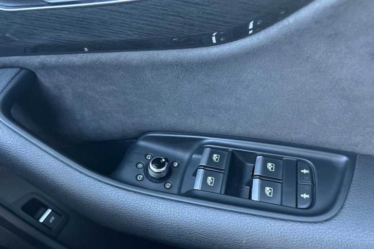 2020 Audi Q7 50 TDI Quattro Black Edition 5dr Tiptronic SUV Diesel Automatic