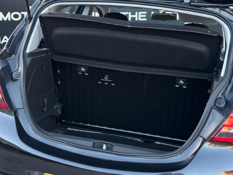 2018 Vauxhall Corsa 1.4 Design 5dr Hatchback Petrol Manual