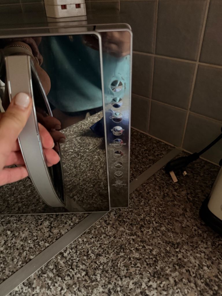 Silver Microwave Oven – Good Condition