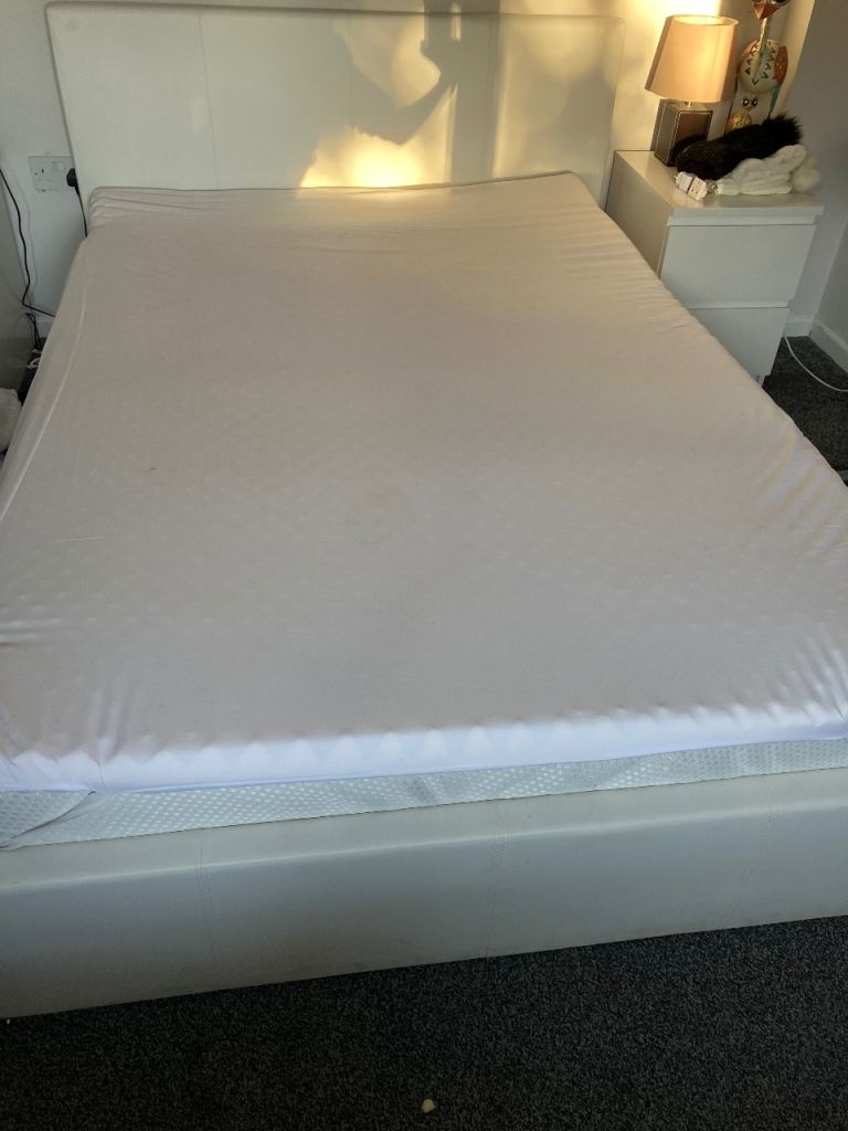 Double ottoman bed with storage and free mattress topper