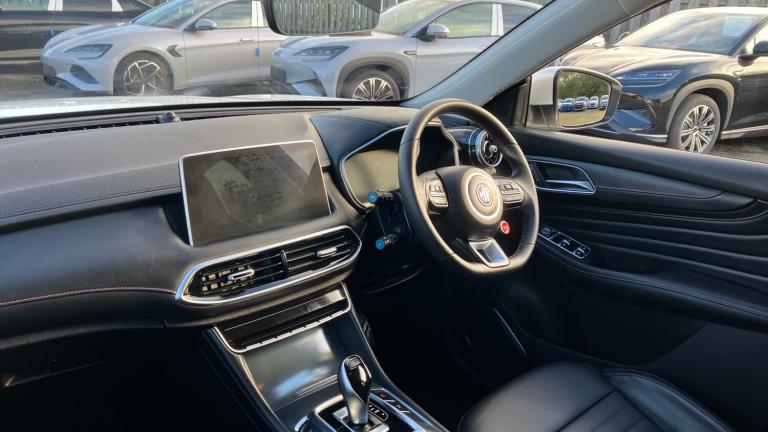 2024 MG MG HS 1.5 T-GDI Trophy 5dr DCT Petrol Hatchback Hatchback Petrol Automatic