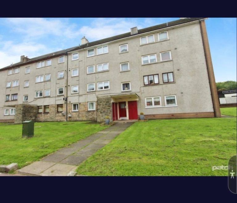 Whole house to rent in paisley next to uws