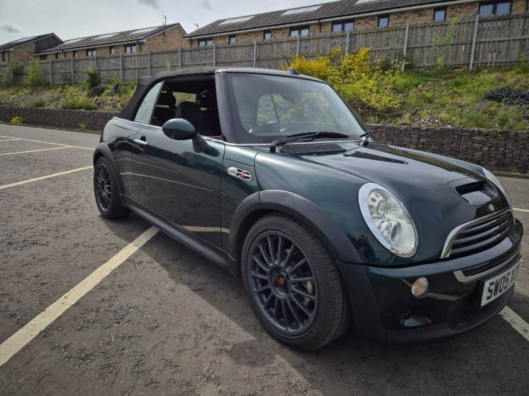 Mini, CONVERTIBLE, Convertible, 2005, Manual, 1598 (cc), 2 doors