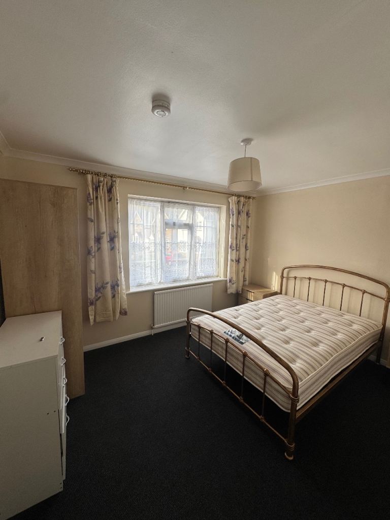 Double rooms furnished new in Surbiton KT6 