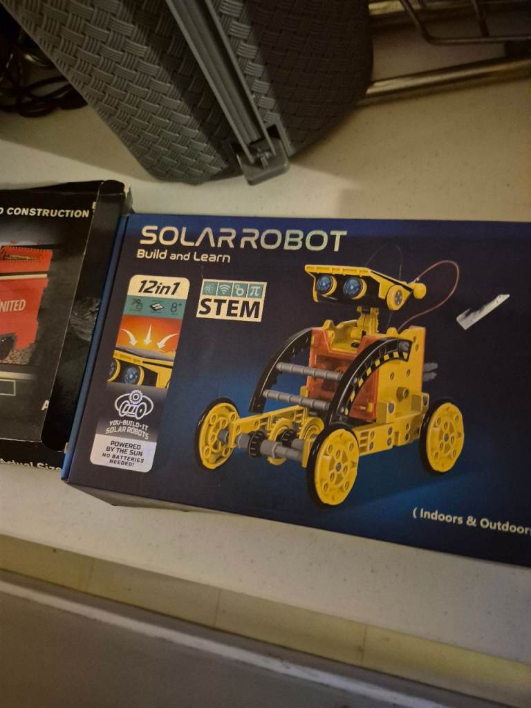 New Solar Robot Kit 12-in-1 – Build & Learn STEM Toy | in Faringdon ...