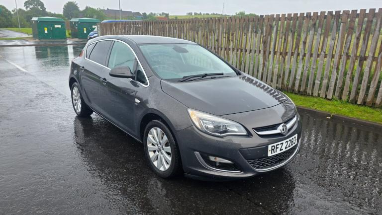 2013 Vauxhall Astra 2.0 CDTi 16V ecoFLEX Elite 5dr HATCHBACK Diesel Manual