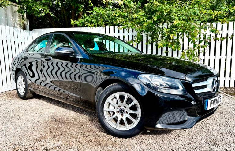 CAN'T GET CREDIT? CALL US! Mercedes-Benz C-Class 2.1 C300dh SE, Auto - £249 DEPOSIT, £89 PER WEEK