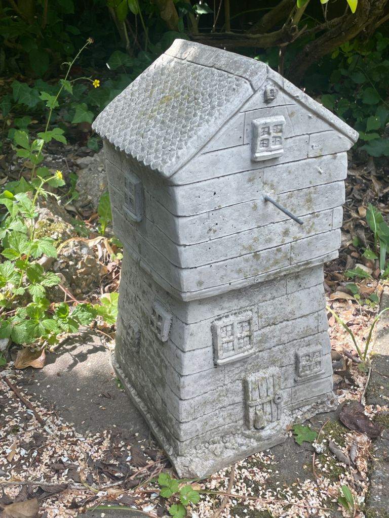 Garden stone/concrete windmill statue ornament 