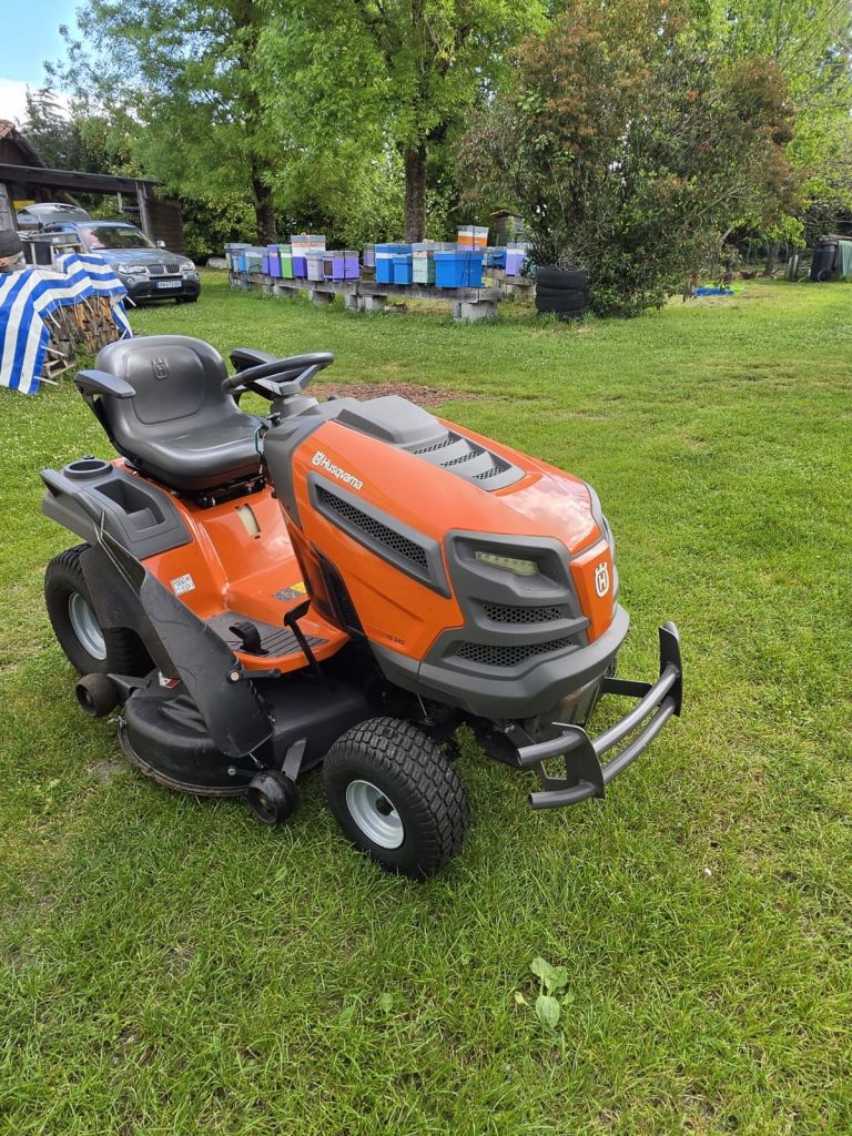 Huskvarna mower tractor