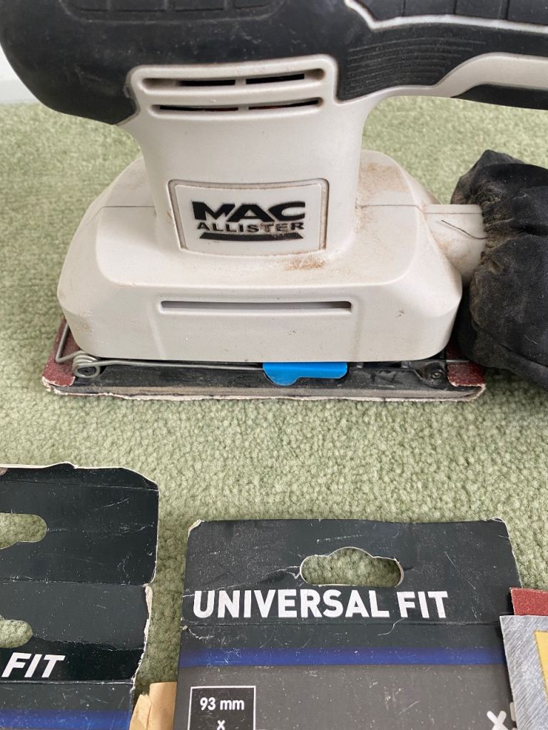 Mac Allister 200W corded multi sander