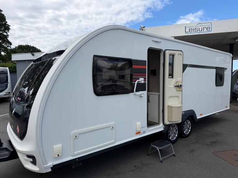 2017 STERLING ECCLES 635, FIXED ISLAND BED, TALL FRIDGE, LED LIGHTS, ONE OWNER