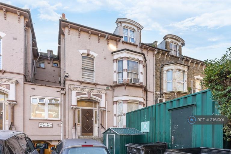 Studio flat in Cazenove Road, London, N16 (#2761001)