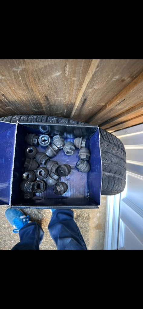 Ford transit custom wheel nuts 