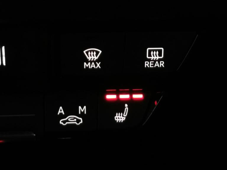 2022 Audi Q4 e-tron 40 S line SUV 5dr Electric Auto 82kWh (204 ps) - CARPLAY - LED - REVERSE CA S...