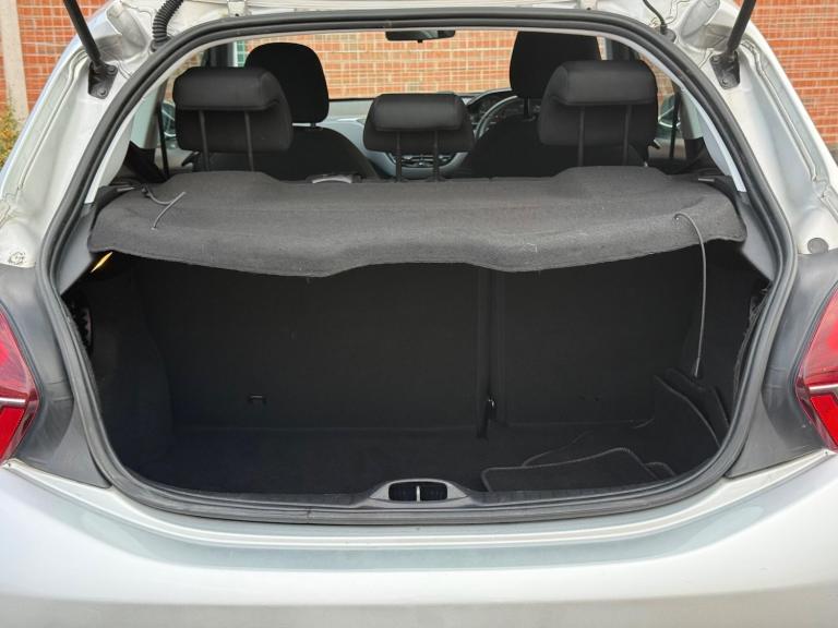 2016 Peugeot 208 1.2 PureTech 82 Active 3dr HATCHBACK PETROL Manual