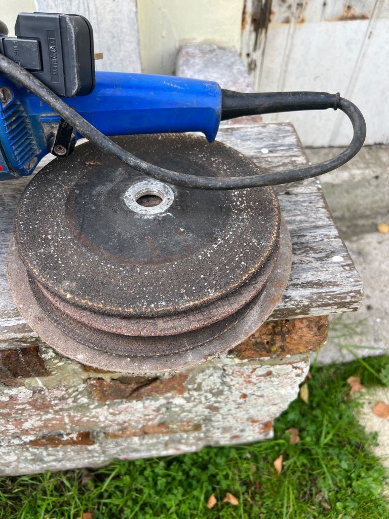 Heavy Bosch Grinder 