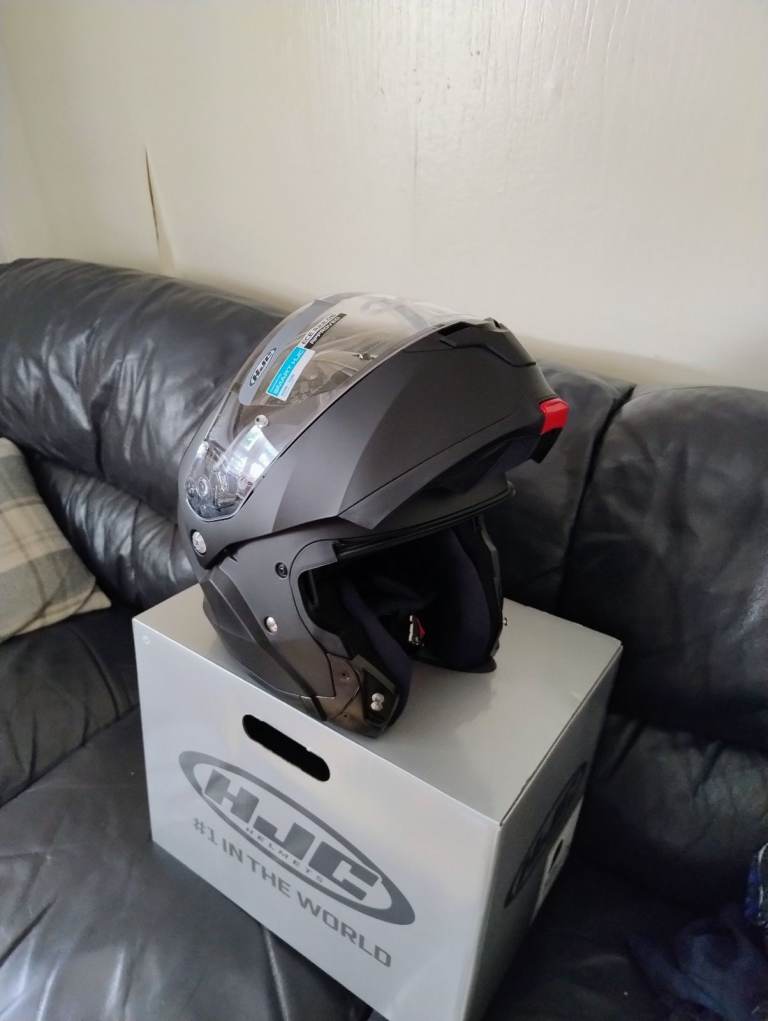 Motorcycle helmet 
