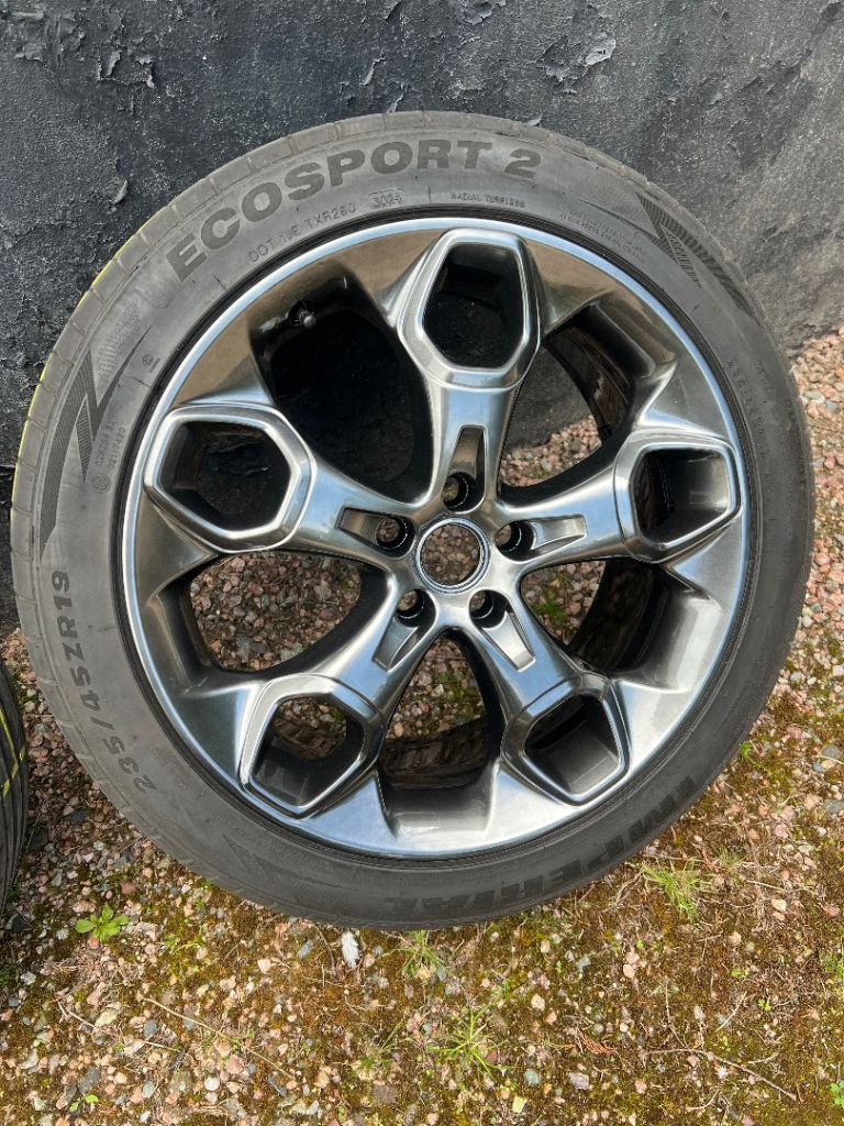 Refurbished 19” Alloy Wheels 5x108 with Tyres. Suit SUV Ford Kuga S Max Galaxy Volvo XC60 90 Jaguar