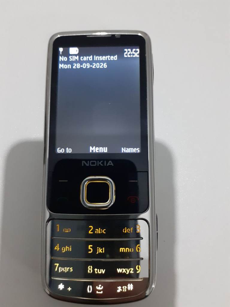 Nokia 6700 Classic GSM 3G GPS Mobile Phones Unlocked 5MP-*Silver chrome*