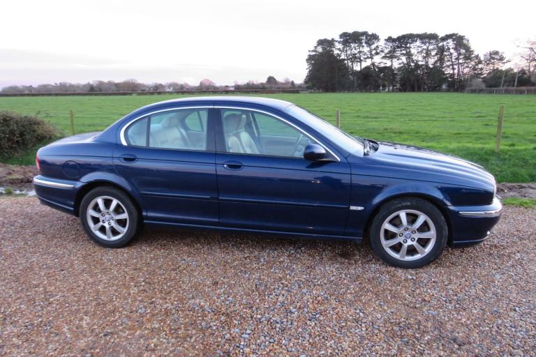 2004 Jaguar X-Type 2.0d SE 4dr px to clear noisy timing chain SALOON Diesel Manual