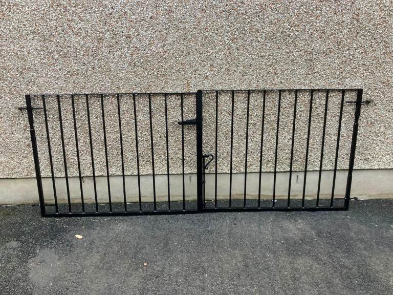 GATES Driveway Gates. Could Deliver Locally (Feel Free to View)
