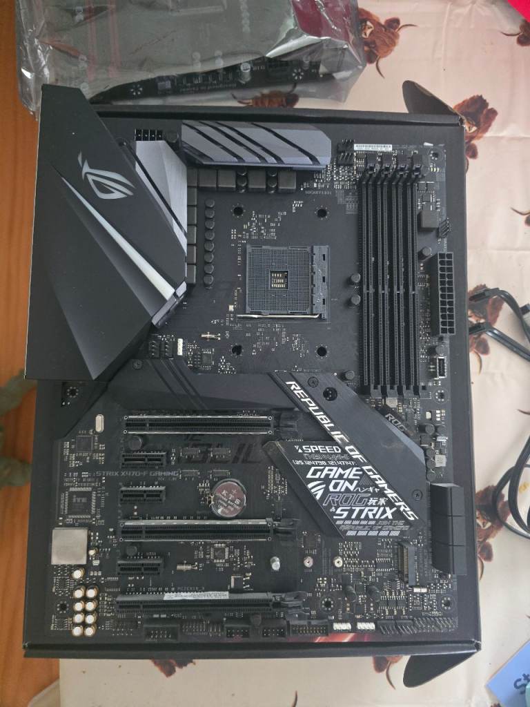ASUS ROG STRIX X470-F GAMING Motherboard