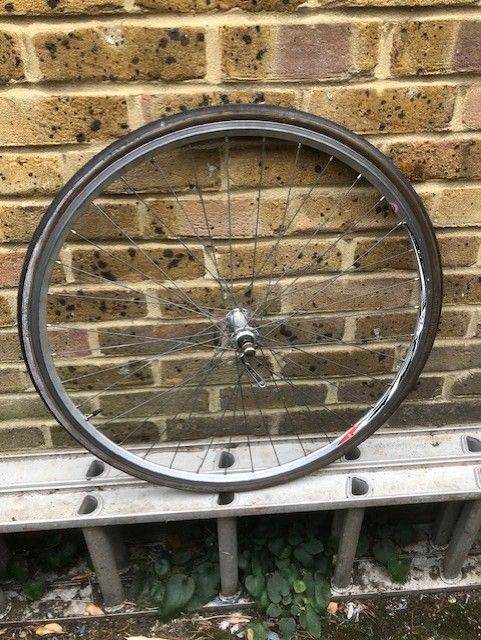 Bike front wheel 700x25c.