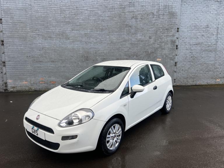 FIAT PUNTO 1.2 Punto 3-door 1.2 8v 69hp Pop+ 2015