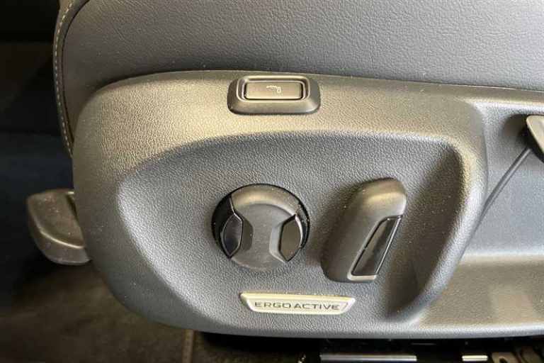 2025 Volkswagen Passat 1.5 eTSI Elegance 5dr DSG ESTATE PETROL Automatic