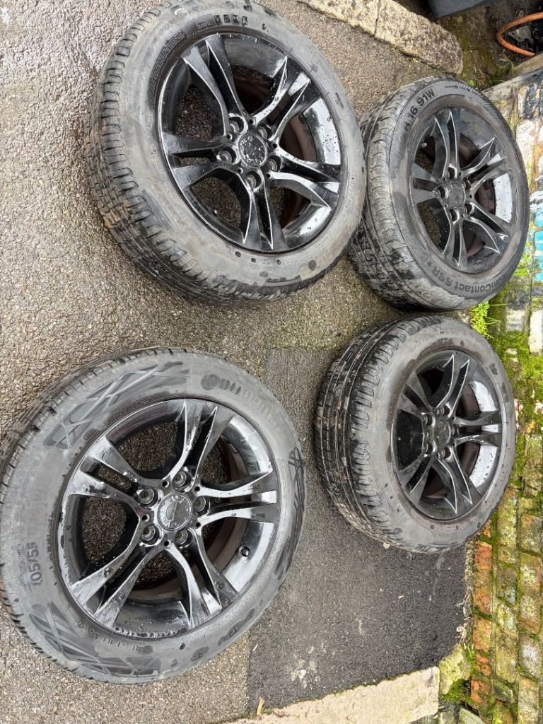 BMW. 1. Series. 3. Series. Full. Set. Alloy. Wheel. With. Good. Tyres 