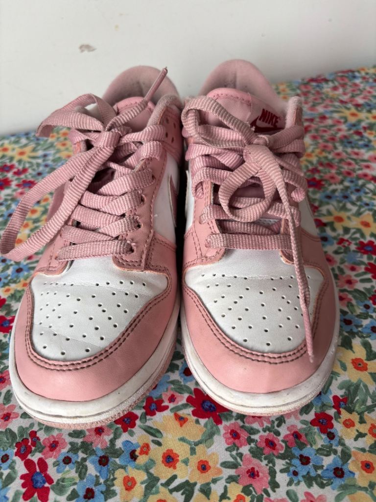 Nike girls trainers -size 3 