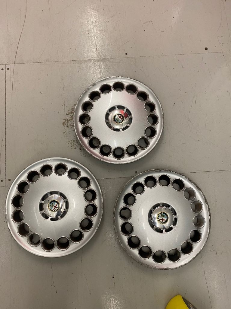 15" Alfa Romeo 156 Wheel trims 3x