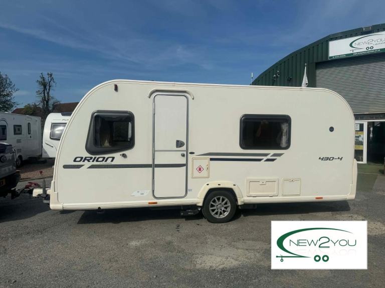 2011 Bailey Orion 430-4 4 Berth LIGHTWEIGHT FIXED BED Caravan - STOCK NO H068