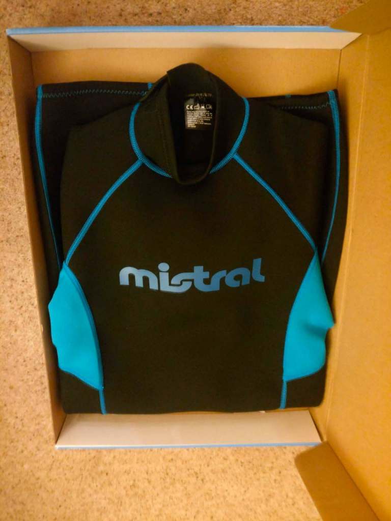 BRAND NEW Men Wetsuit Shorty - Perfect gift idea