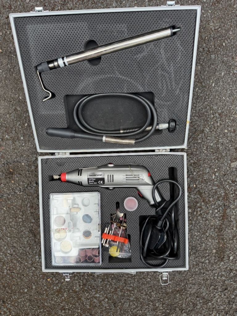 WORKZONE 160W Multi Tool Kit – Good Condition with Accessories