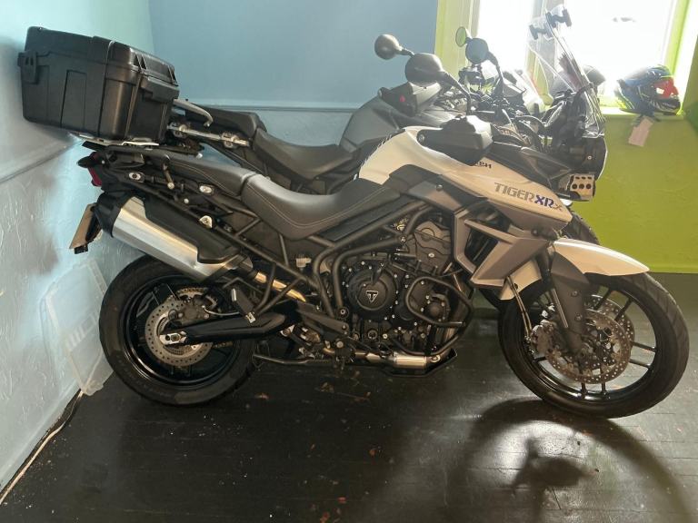 Triumph Tiger 800