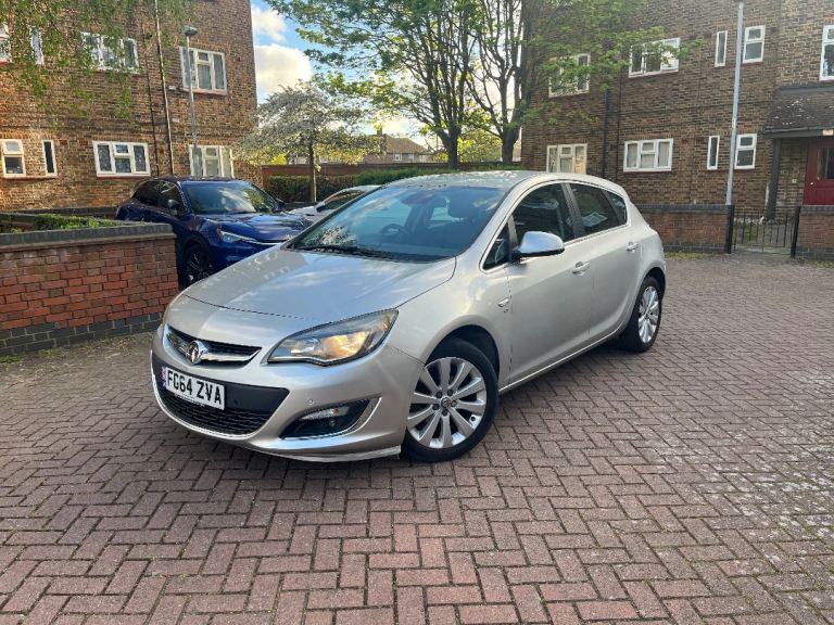 2014 Vauxhall Astra Elite 1.6 Auto – Low Miles – Long MOT