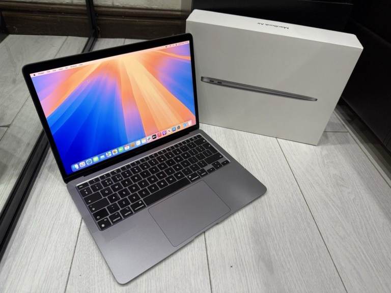 Apple MacBook Air 13-inch, M1 Chip, Space Grey, 256GB SSD