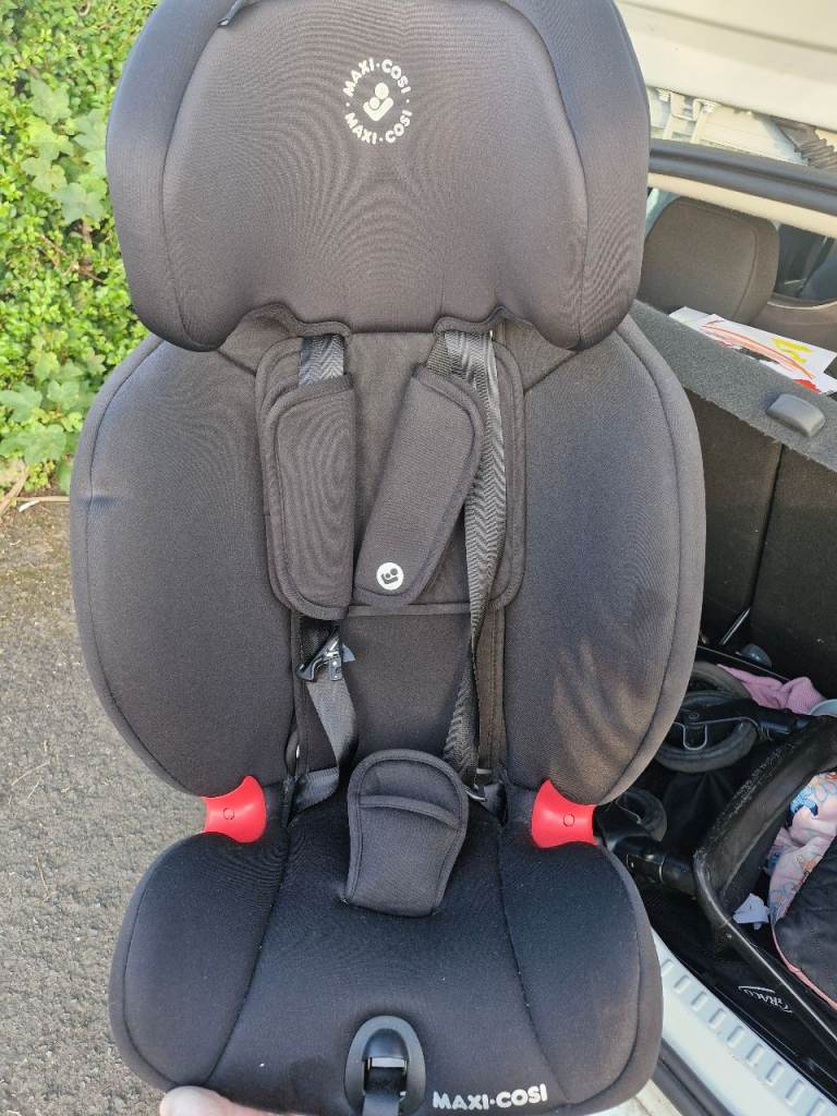Maxi Cosi car seat