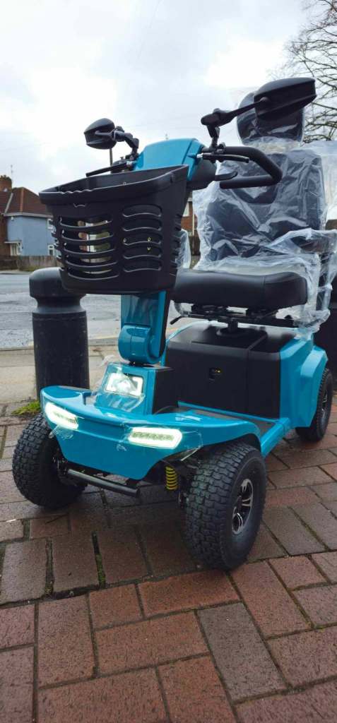 mobility scooter BRAND NEW 8mph 